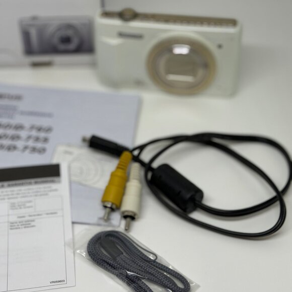 Olympus VR-340 16MP Digital Camera Silver 10x Optical Zoom w/ Box & Manuals - Picture 3 of 10